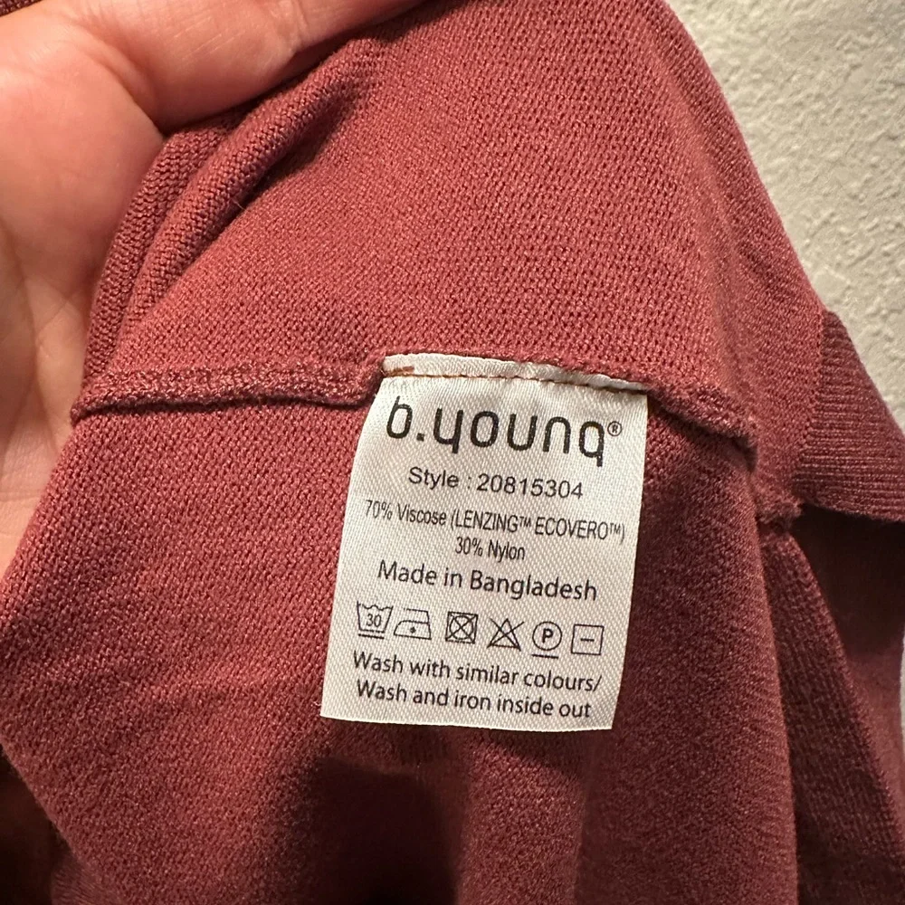 Women's Rust Top - Picture 8 of 8